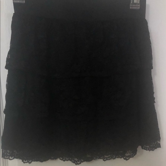 Womens lace ruffle skirt - Picture 2 of 9